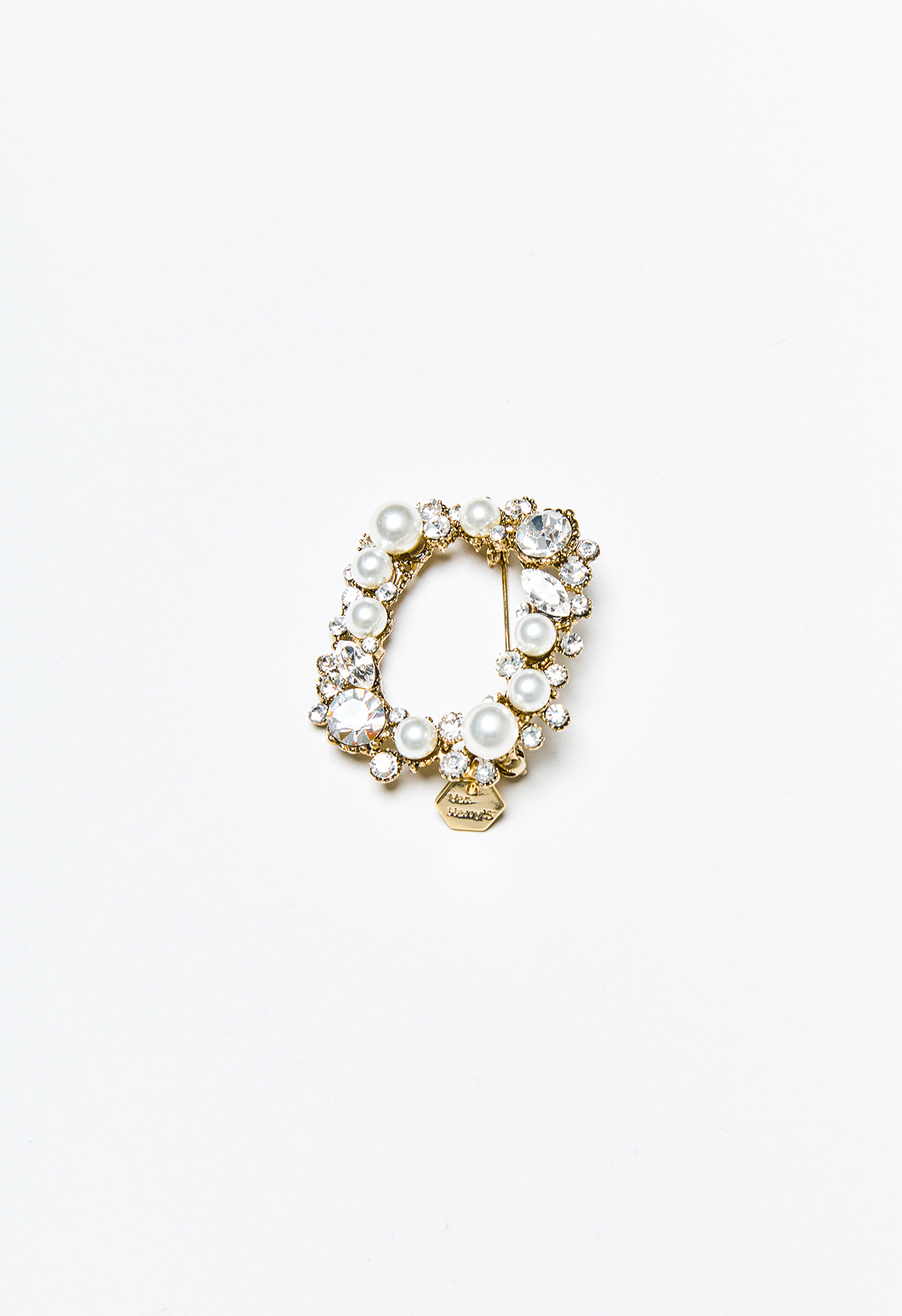 Pearl Brooch - Curved Square